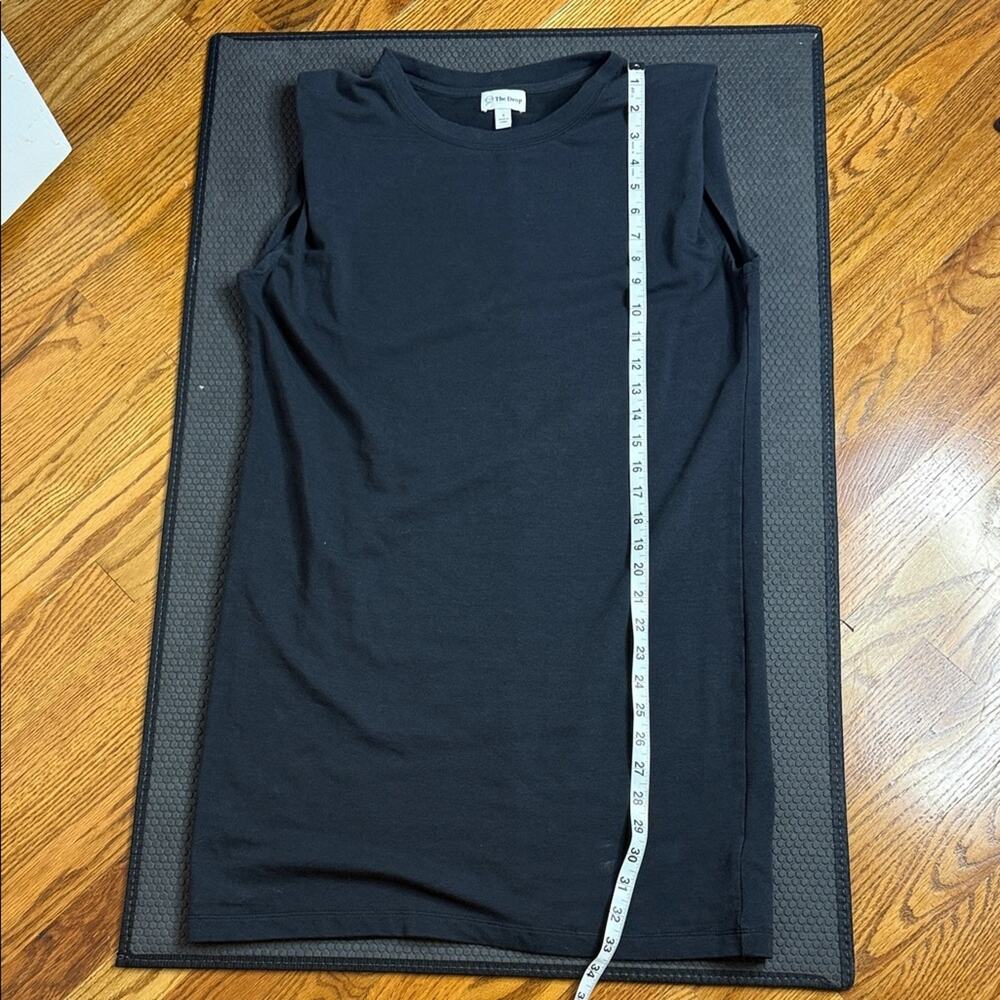 The Drop. Elegant Black Sleeveless Tank Top. Small